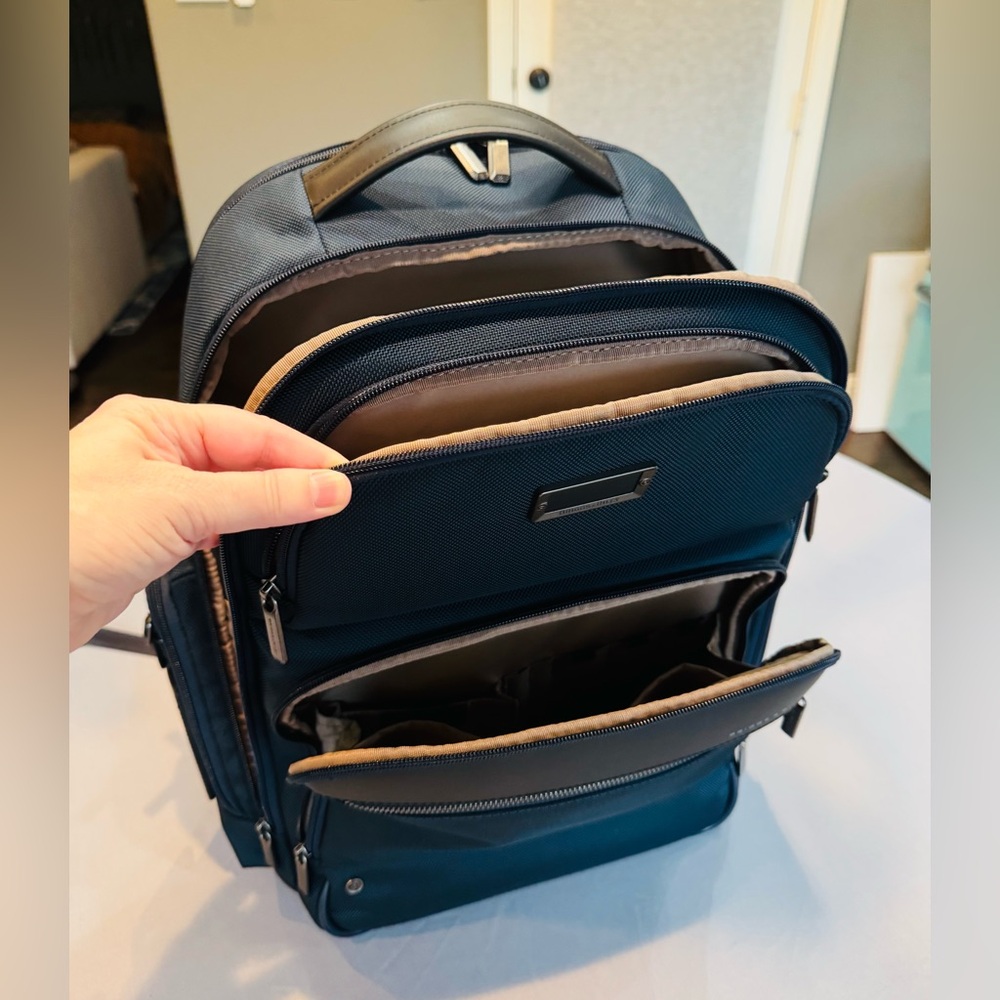 Briggs & Riley Navy/Black Large Cargo Backpack Lifetime Guarantee | NWOT - Picture 8 of 16